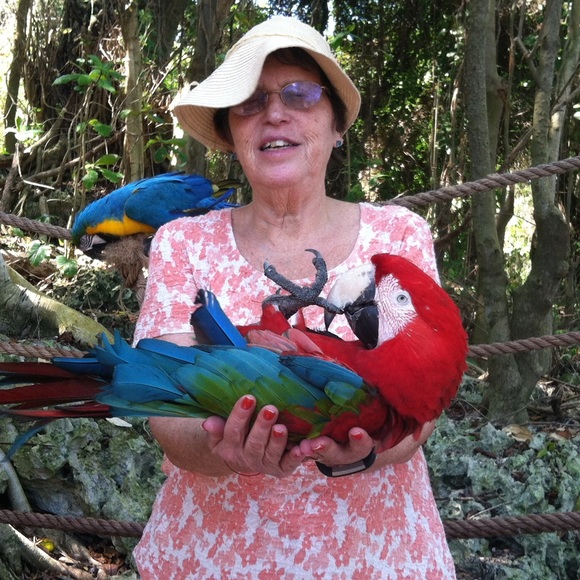 Meet your Posher, Roberta - Picture 1 of 1